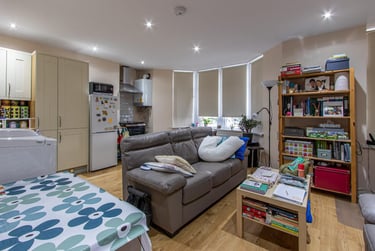 2 bed house, North Road, Gabalfa, Cardiff, CF143BL - Image 2